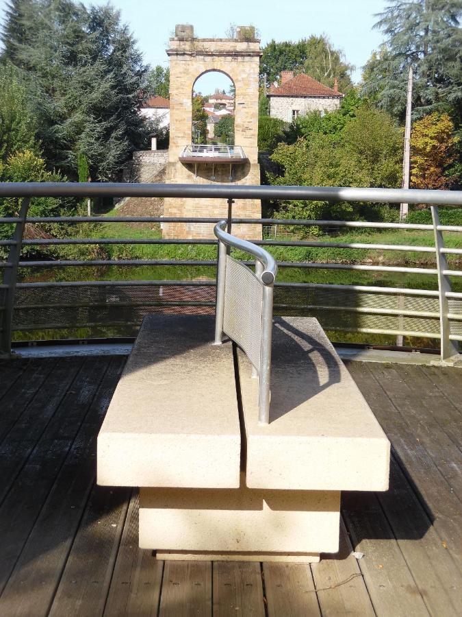 Hotel Le Pont De Livinhac Decazeville Exteriér fotografie